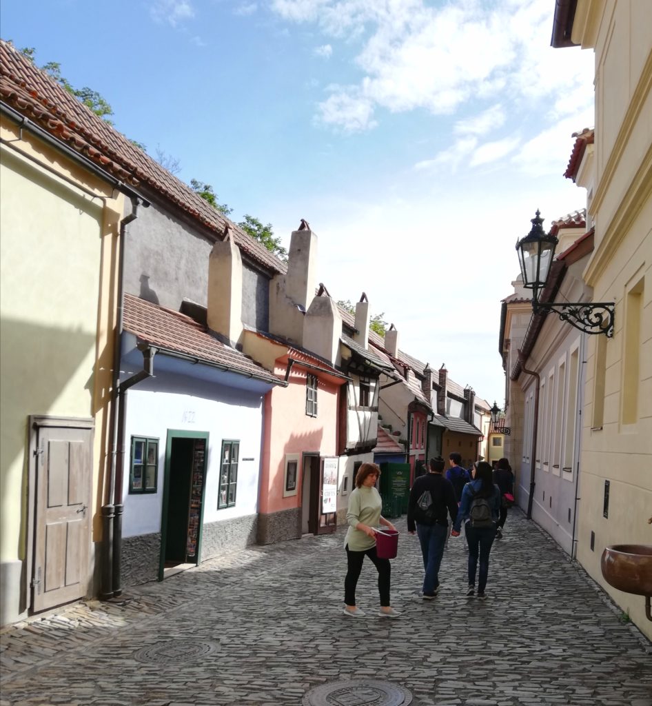 Marilena Pepe Organizzazione viaggi donne in giro Praga